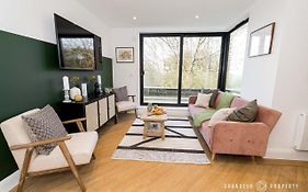 New 2 Bed Penthouse With Large Balcony, Sea Glimpses, Parking, Poole
